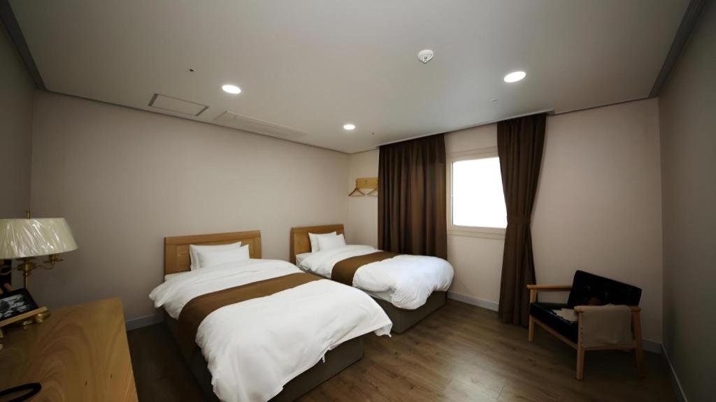 Hotel Aroha Jeju Seogwipo Exterior foto
