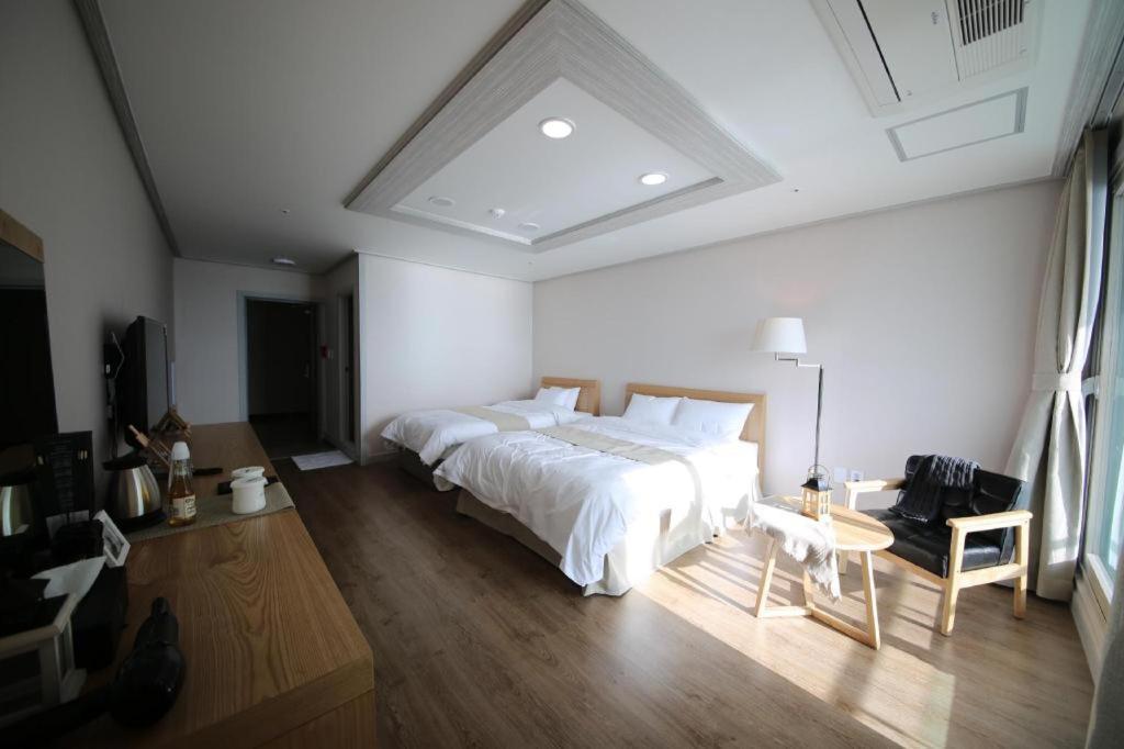 Hotel Aroha Jeju Seogwipo Exterior foto